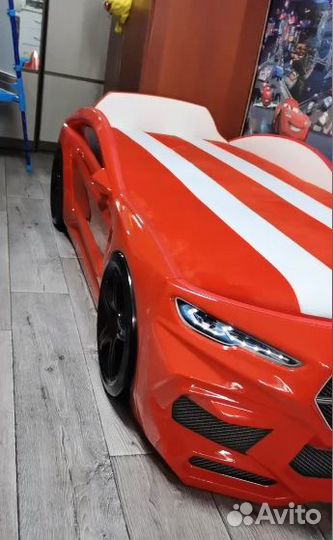 Детская кровать машина Новая + матрас