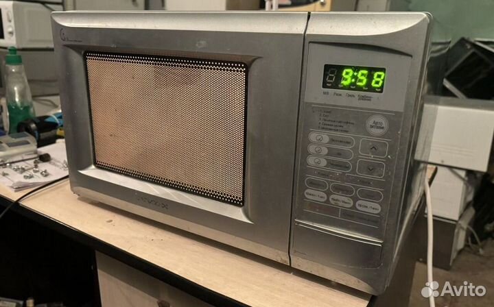 Микроволновая печь в хорошем состоянии