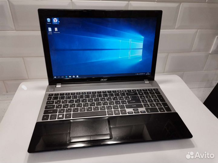 Core i7. Мощный. Две Видеокарты. Nivdia 610M+HD