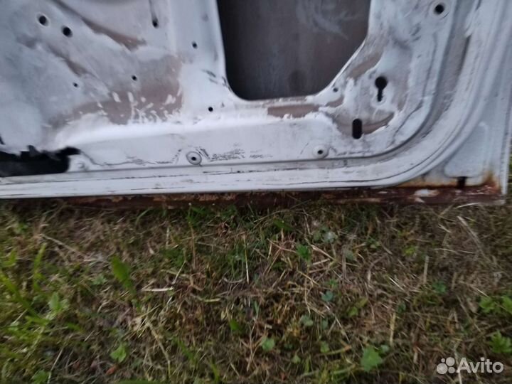 Двери chrysler voyager