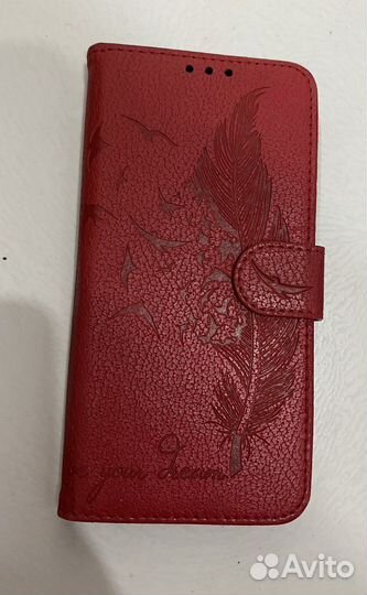 Чехлы на телефон