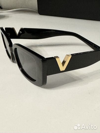 Очки солнечные