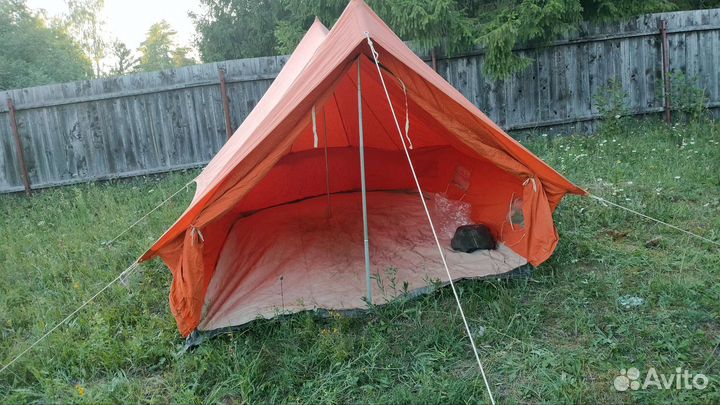 Палатка туристическая / спасательная СССР