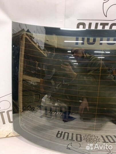 Стекло заднее Volkswagen Polo sedan (MK5) cfna