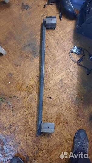 Nissan x trail t30. Усилитель бампера