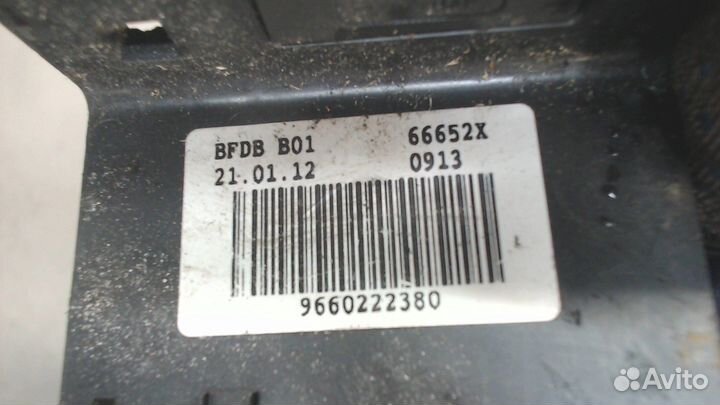 Блок предохранителей Peugeot Partner, 2012