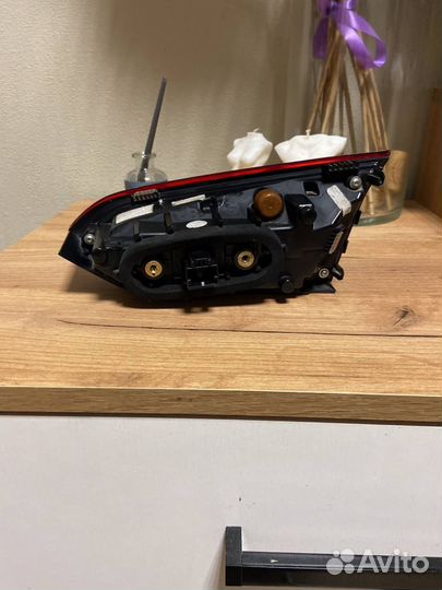 Фонарь задний левый внутренний Skoda Rapid II