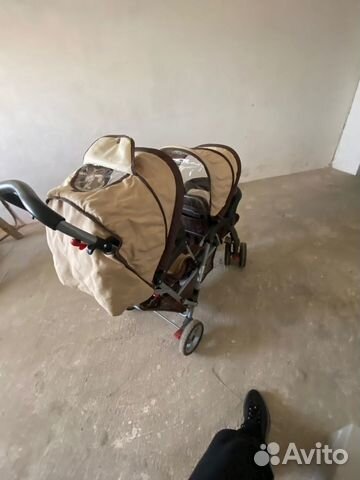 Коляска для двойни
