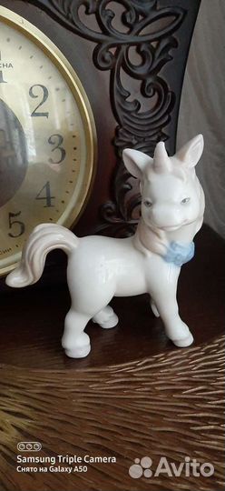 Фигурка единорожки.Фарфор