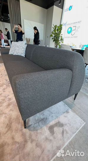 Дизайнерский диван
