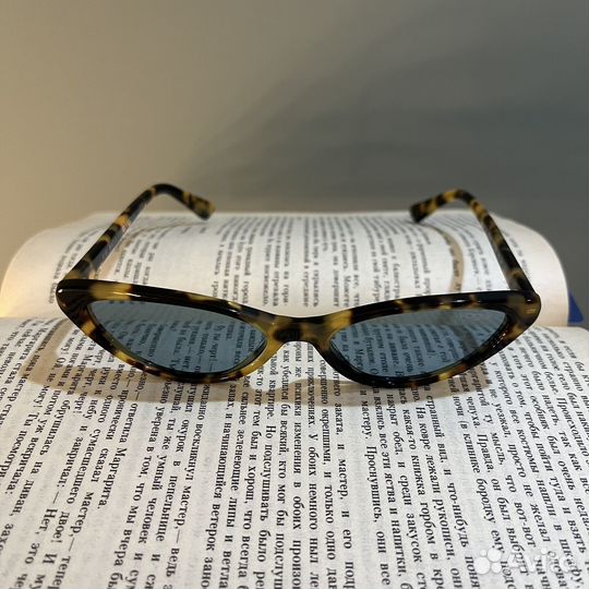 Солнцезащитные очки Vogue Eyewear by gigi hadid