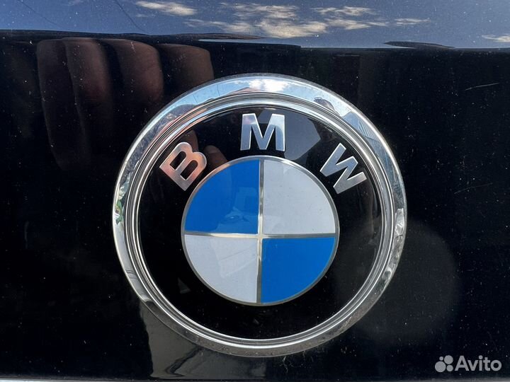 Значок BMW задний E65 рестайлинг