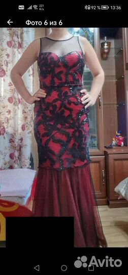 Вечернее платье