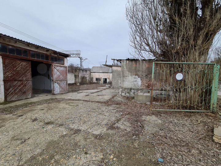 Производство, 1600 м²
