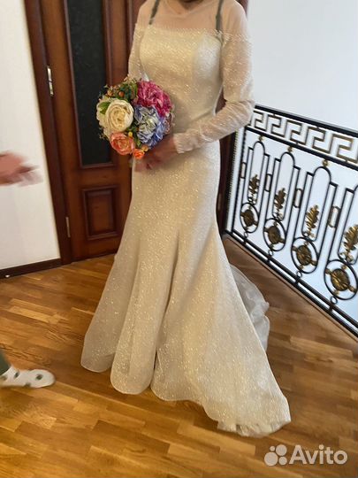 Свадебное платье