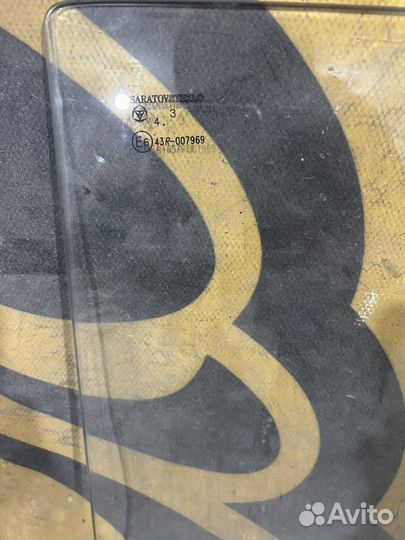 Переднее правое стекло ваз 2107