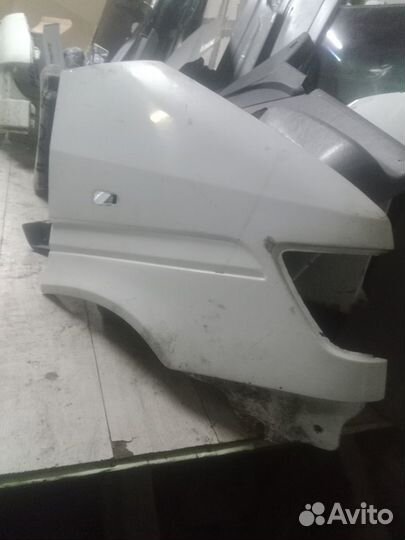 Крыло правое на Спринтер 95-00г.в