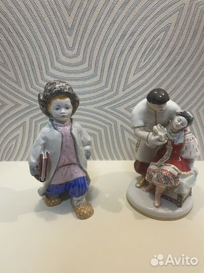 Фарфоровые статуэтки 