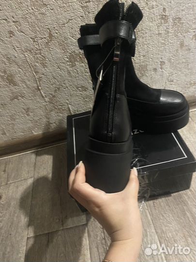 Ботинки демисезонные