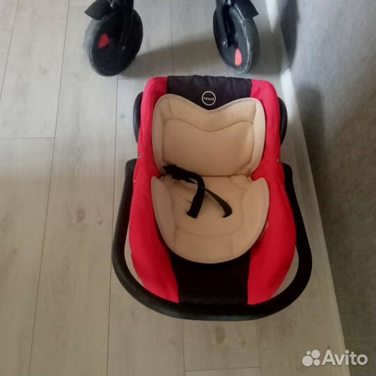 Прогулочная коляска 3 в 1 zippy