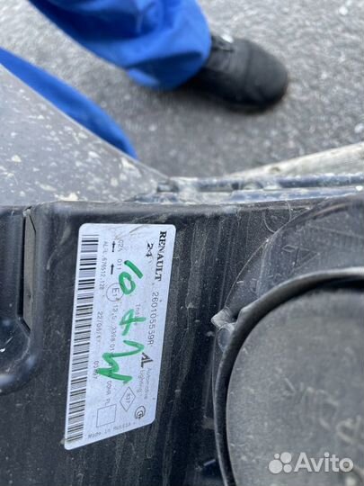 Фара передняя правая