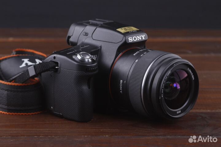 Sony Alpha SLT-A33 с китовым объективом 18-55