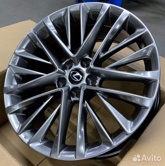 Диски на Toyota Camry Тойота Камри R18