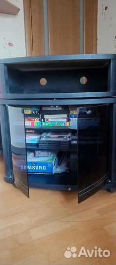 Тумба под телевизор