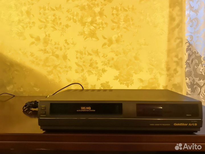 Видео магнитофон Golg Star Art B