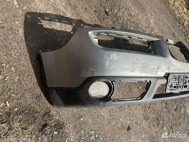 Subaru Tribeca бампер передний