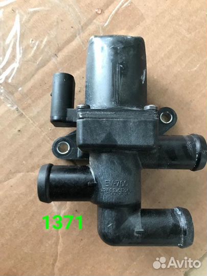 Клапан охлаждающей жидкости Порше Кайен 958(1371)