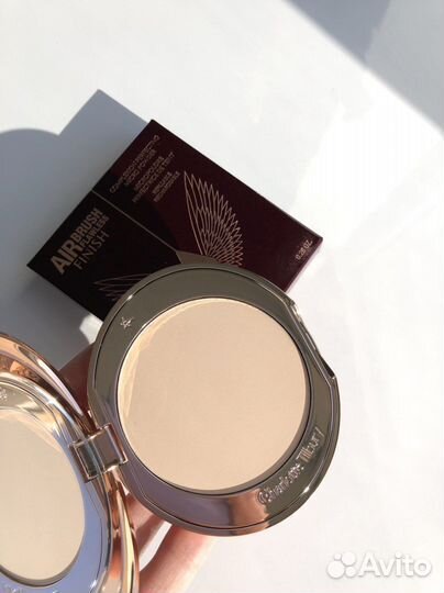 Hourglass палетка, Charlotte Tilbury пудра