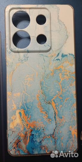 Чехол на телефон