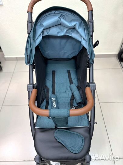 Прогулочная коляска новая