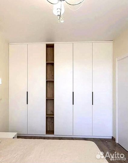 Шкафы распашные на заказ от производителя