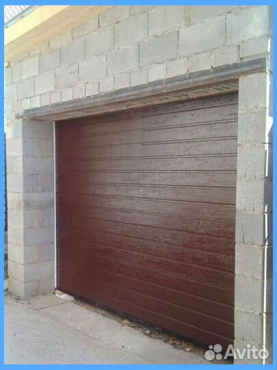 Секционные ворота