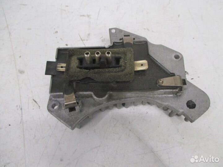 Сопротивление отопителя Mercedes-Benz E-Class 2.4