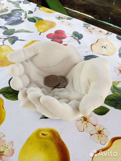 Статуэтка, подставка, пепельница