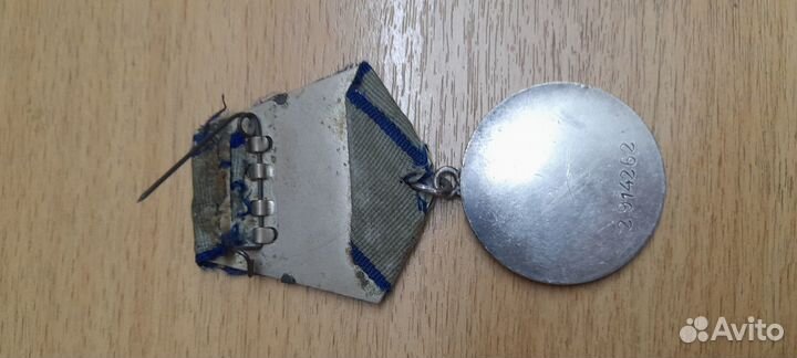 Знаки жетоны медали