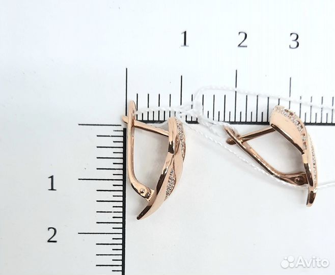 Золотые серьги с фианитами