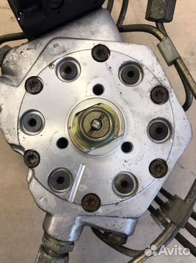 Регулятор давления топлива Мерседес W124(969)