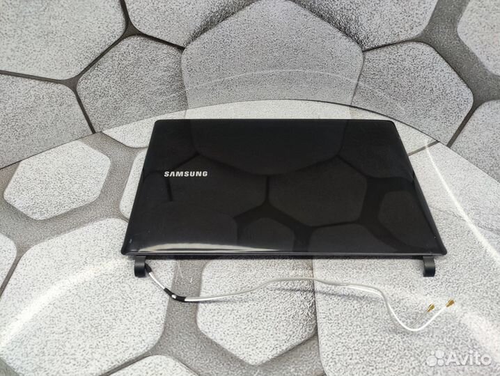Крышка матрицы ноутбука Samsung N150 Plus NP-N150