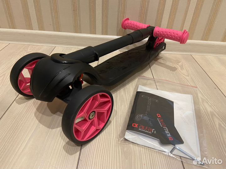 Самокат детский новый