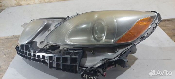 Фара ксеноновая передняя левая Lexus Gs 2004-2011