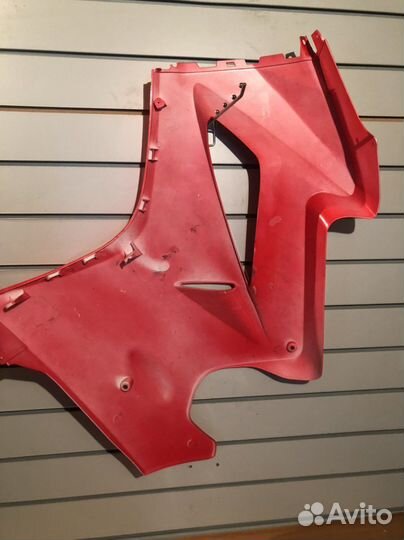 Боковой пластик борт Honda VFR800