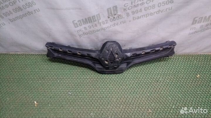 Решетка радиатора renault megane KZ0G перед