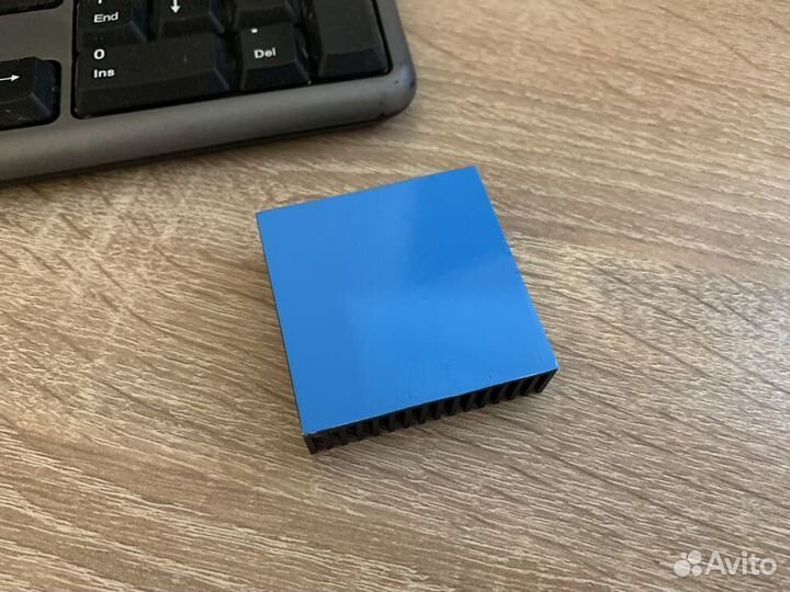 Радиатор 50х50х15мм новый