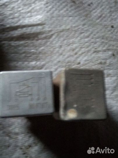 Реле Мерседес-124 и 190/201