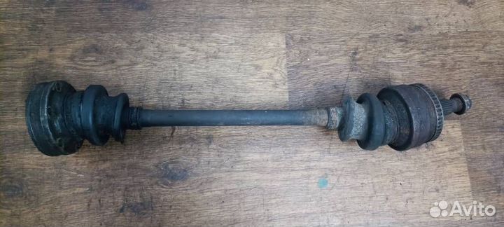 Привод задний Мерседес W124 E