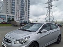 Hyundai Solaris 1.6 AT, 2011, 123 500 км, с пробегом, цена 900 000 руб.